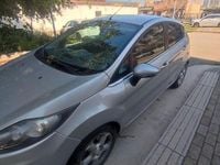 Usata Ford Fiesta Titanium 70 CV (51 kW) 2010 Grigio Utilitaria
