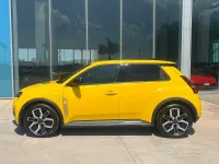 Usata Renault 5 E-Tech Urban 77 kW (106 CV) 2025 Giallo Berlina
