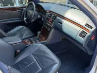 Usata Mercedes E200 1998 Argento