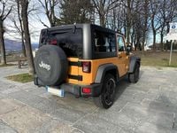 Usata Jeep Wrangler Sport 200 CV (147 kW) 2013 Arancione SUV