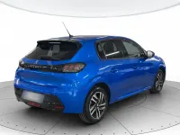 Usata Peugeot 208 Active 101 CV (74 kW) 2021 Blu Utilitaria