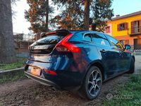 Usata Volvo V40 Ocean Race 190 CV (139 kW) 2015 Blu/azzurro Berlina