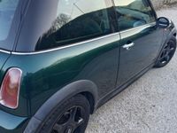 Usata Mini Cooper 75 CV (55 kW) 2004 Verde Utilitaria