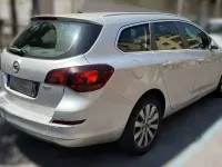 Usata Opel Astra Cosmo 110 CV (80 kW) 2012 Argento Station wagon