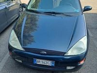 Usata Ford Focus 100 CV (73 kW) 2000 Blu Station wagon