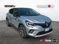 Usata Renault Captur Intens 101 CV (74 kW) 2023 Argento SUV