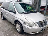 Usata Chrysler Voyager 150 CV (110 kW) 2007 Argento Monovolume