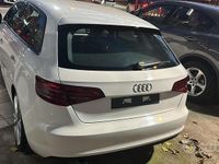 Usata Audi A3 S-Line 110 CV (80 kW) 2015 Bianco Berlina