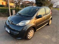 Usata Peugeot 107 68 CV (50 kW) 2007 Grigio Utilitaria