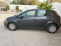 Begagnad Fiat Punto 90 HK (66 kW) 2012 Svart Halvkombi
