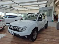 Usata Dacia Duster Lauréate 109 CV (80 kW) 2016 Bianco SUV