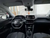 Usata Peugeot 208 Active 102 CV (75 kW) 2021 Utilitaria