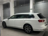 Usata VW Passat 150 CV (110 kW) 2016 Bianco Station wagon