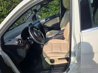 Usata Mercedes B200 156 CV (114 kW) 2013 Bianco Monovolume
