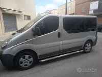 Usata Opel Vivaro 114 CV (83 kW) 2010 Grigio Monovolume