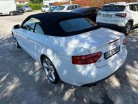 Usata Audi A5 Cabriolet Ambition 160 CV (117 kW) 2011 Bianco Cabrio