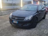 Usata Opel Astra GTC Cosmo 101 CV (74 kW) 2007 Nero Coupé