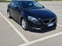 Usata Volvo V40 Business Edition 120 CV (88 kW) 2018 Berlina