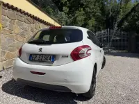 Usata Peugeot 208 Access 68 CV (50 kW) 2013 Utilitaria
