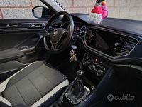 Usata VW T-Roc Advance 115 CV (84 kW) 2019 Grigio SUV