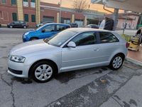 Usata Audi A3 Young 90 CV (66 kW) 2010 Argento Utilitaria