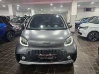Usata Smart ForTwo Coupé Prime 41 kW (56 CV) 2021 Total black metallizzato Utilitaria