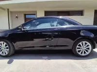 Usata VW Eos 140 CV (102 kW) 2011 Nero Cabrio