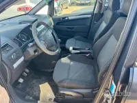 Usata Opel Zafira 125 CV (91 kW) 2010 Blu Monovolume