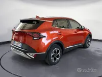 Usata Kia Sportage 136 CV (100 kW) 2023 Rosso SUV