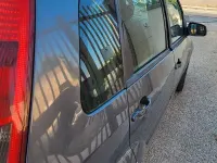 Usata Ford Fiesta 73 CV (53 kW) 2005 Grigio Utilitaria