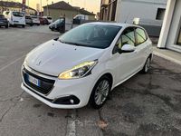 Usata Peugeot 208 Active 82 CV (60 kW) 2016 Bianco Utilitaria