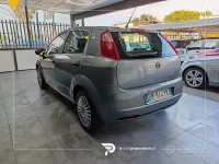 Usata Fiat Grande Punto 65 CV (47 kW) 2008 Grigio Utilitaria