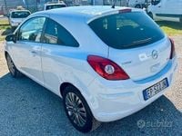 Usata Opel Corsa 85 CV (62 kW) 2013 Bianco Utilitaria