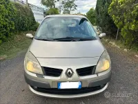 Usata Renault Scenic E-Tech Dynamique 131 CV (96 kW) 2007 Grigio Monovolume