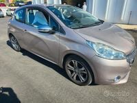 Usata Peugeot 208 82 CV (60 kW) 2013 Utilitaria