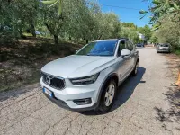 Usata Volvo XC40 150 CV (110 kW) 2019 Argento SUV
