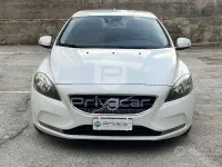 Usata Volvo V40 Business Edition 115 CV (84 kW) 2014 Bianco Utilitaria