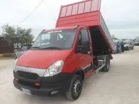 Usata Iveco Daily 150 CV (110 kW) 2013 Rosso Furgone
