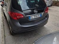 Usata Opel Meriva 90 CV (66 kW) 2012 Grigio Monovolume