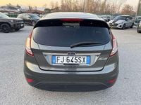 Usata Ford Fiesta Titanium 75 CV (55 kW) 2017 Grigio Utilitaria