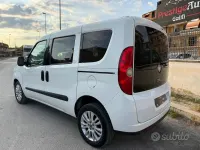 Usata Fiat Doblò Dynamic 105 CV (77 kW) 2012 Bianco Monovolume