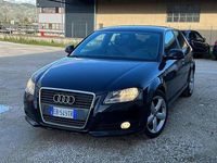 Usata Audi A3 Attraction 125 CV (91 kW) 2010 Blu/azzurro Utilitaria