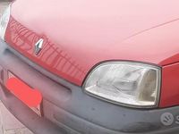 Usata Renault Clio 58 CV (42 kW) 1997 Rosso Utilitaria