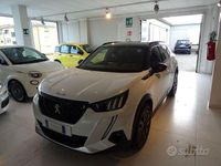Usata Peugeot 2008 GT 131 CV (96 kW) 2021 Bianco SUV