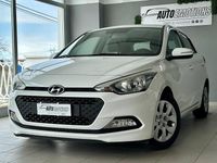 Usata Hyundai i20 Classic 75 CV (55 kW) 2015 Bianco Berlina