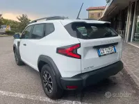 Usata Dacia Duster Essentiel 101 CV (74 kW) 2025 Bianco SUV