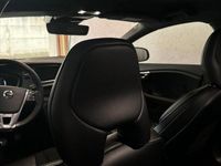 Usata Volvo V40 R-Design 120 CV (88 kW) 2017 Rosso Berlina