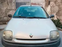 Usata Renault Clio II 58 CV (42 kW) 2000 Grigio Berlina