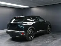 Usata Peugeot 2008 Allure 101 CV (74 kW) 2024 Nero SUV