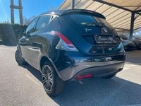 Usata Lancia Ypsilon Gold 71 CV (52 kW) 2023 Nero Utilitaria